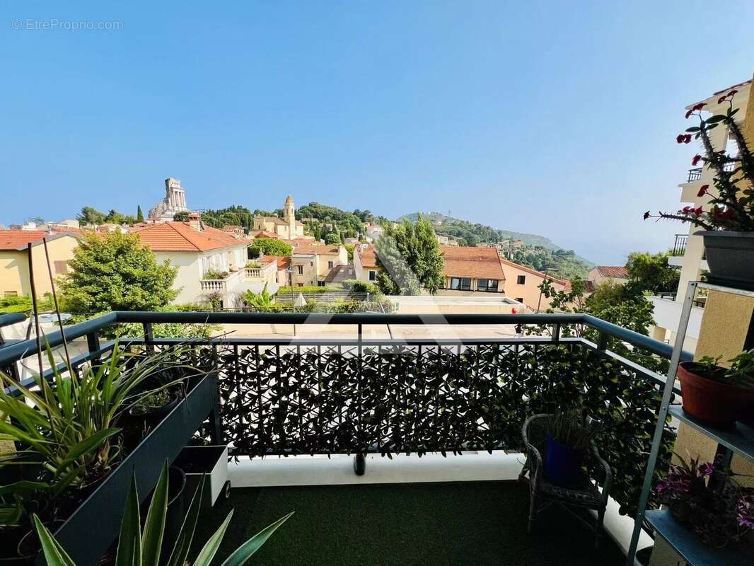 Appartement à LA TURBIE