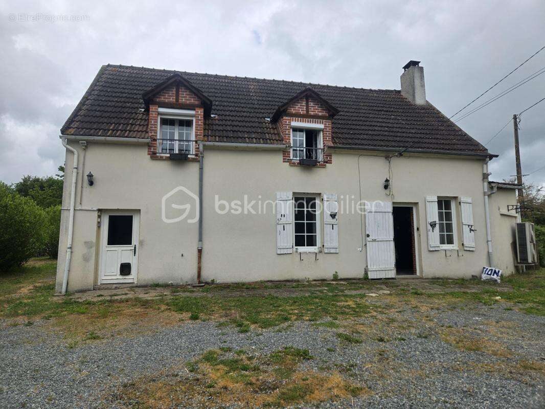 Maison à PRECY