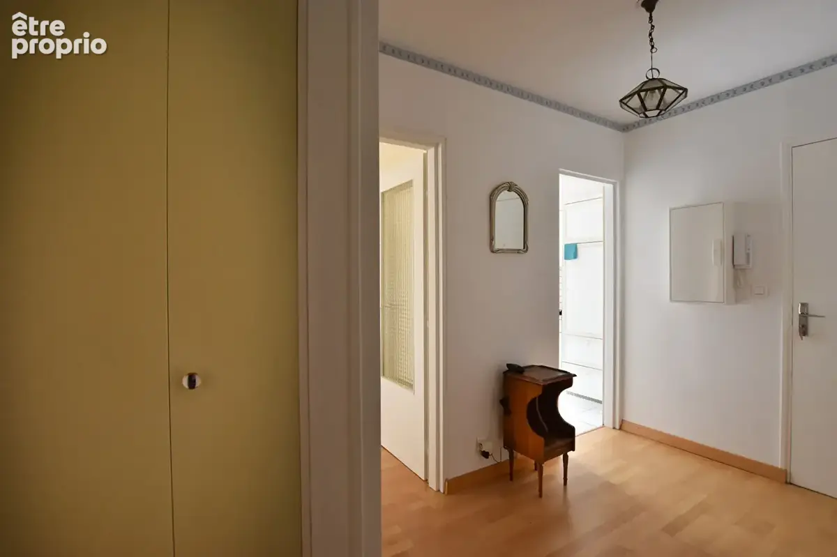 Appartement  2 pièces avec balcon et place de parking extérieur - photo 6