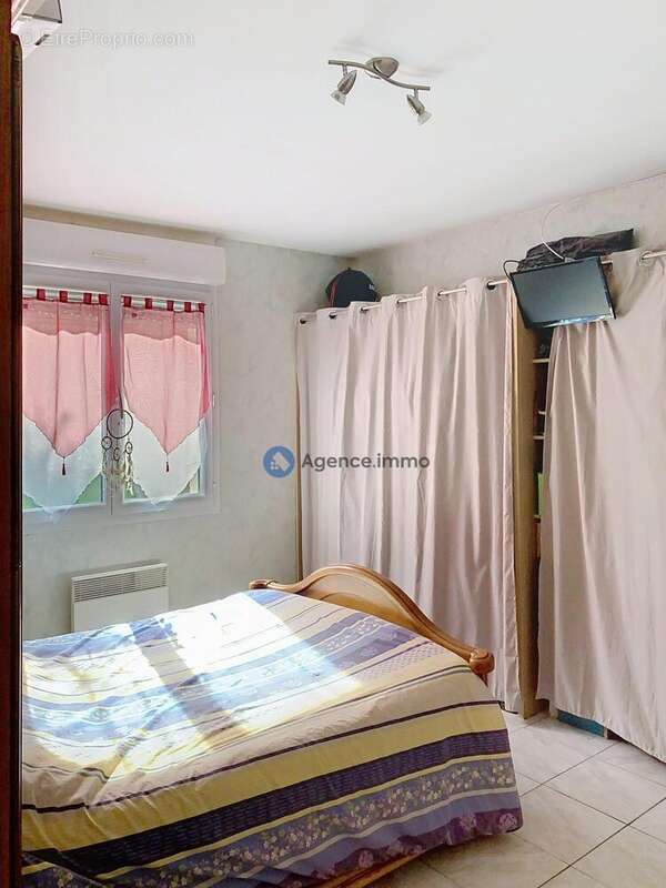 Maison à SAINT-LAURENT-DE-LIN