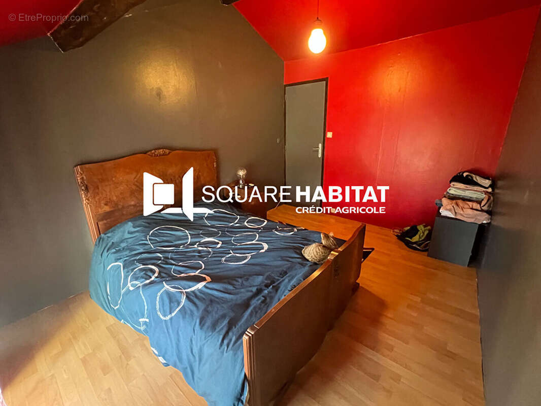 Maison à LA ROCHE-RIGAULT