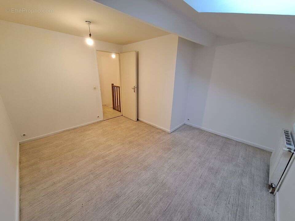 Maison à TOURNON-SUR-RHONE