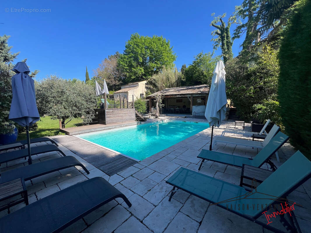 Maison à VAISON-LA-ROMAINE
