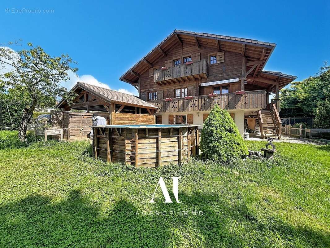 Maison à CESSY