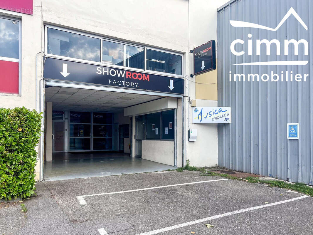 Commerce 156 m² à Crolles  - photo 2