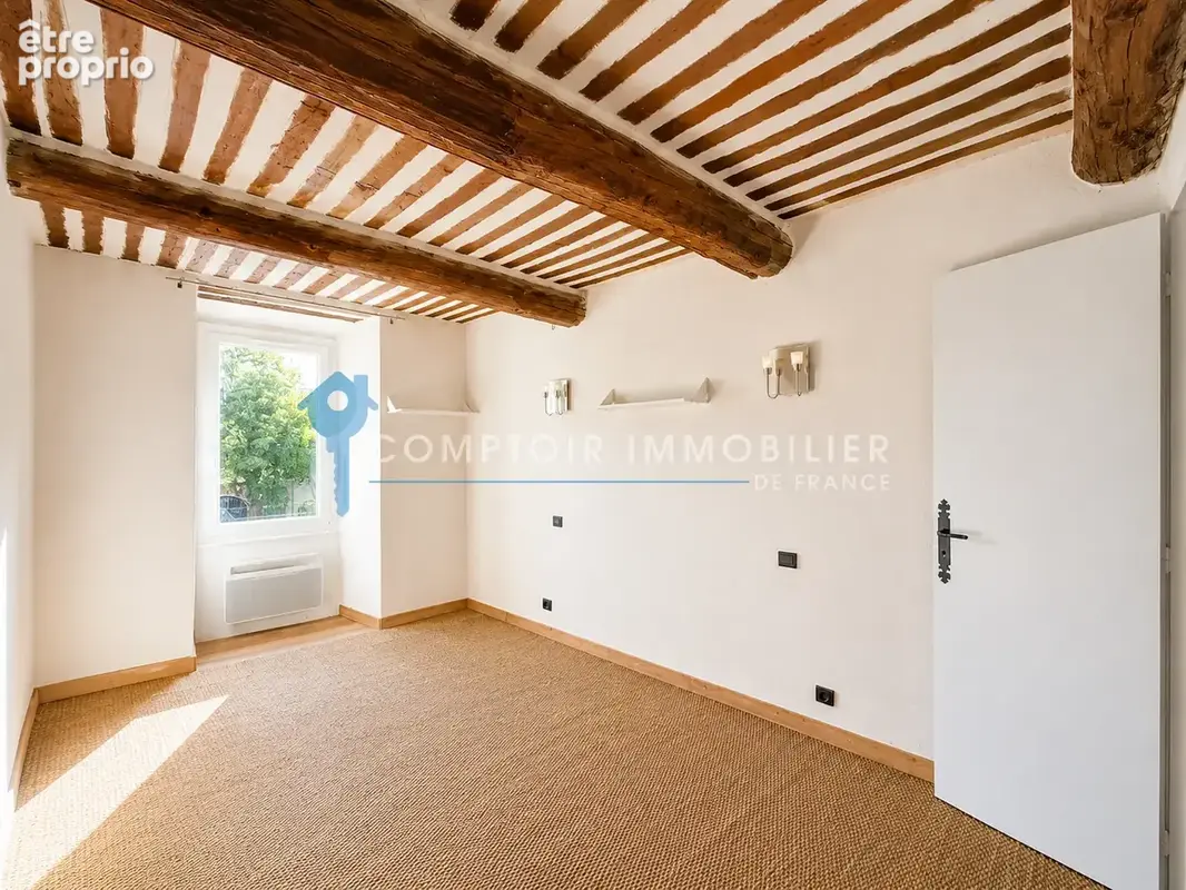 Alleins   coup de cœur ! authentique maison de village de 187 m2   charme, volumes & caractère - photo 6