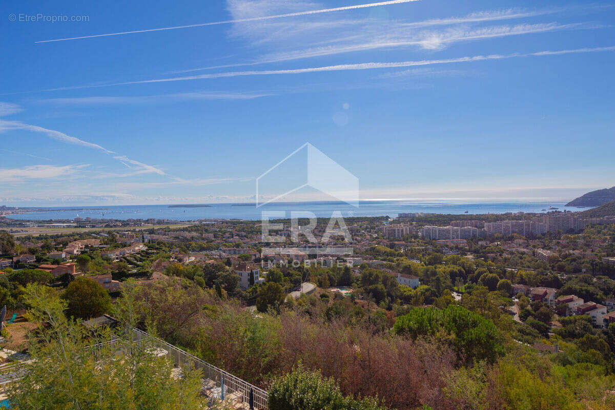 Maison à MANDELIEU-LA-NAPOULE