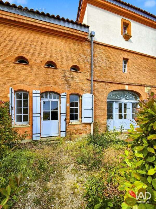 Photo 2 - Appartement à VILLENEUVE-LES-BOULOC