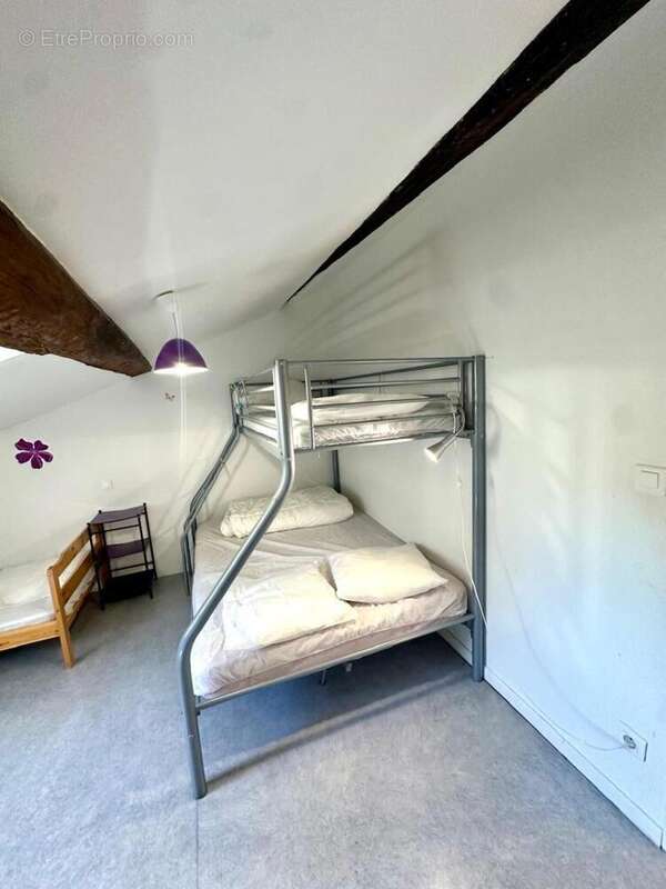   - Appartement à AX-LES-THERMES