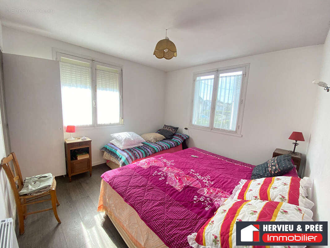 Maison à COURSEULLES-SUR-MER