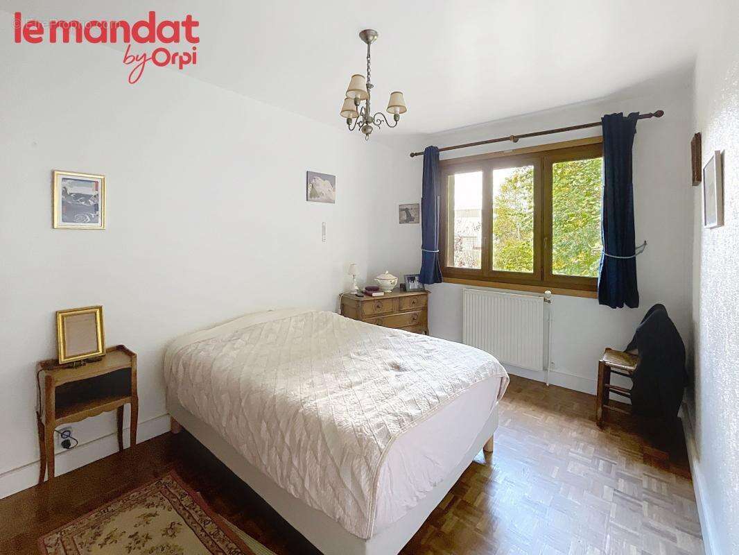 Maison à HARDRICOURT