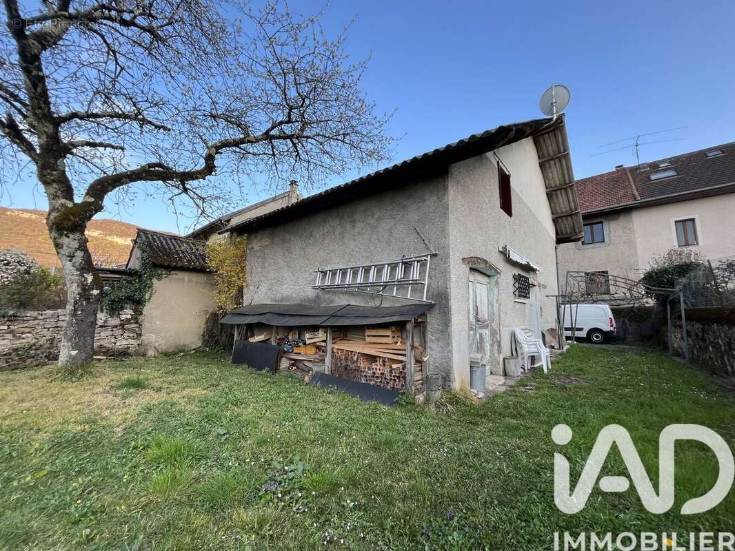 Maison 86 m² à Brison-Saint-Innocent  - photo 2