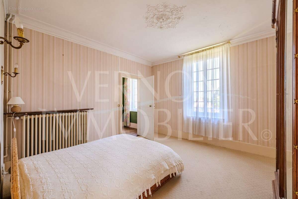 Maison 207 m² à Vernon  - photo 6