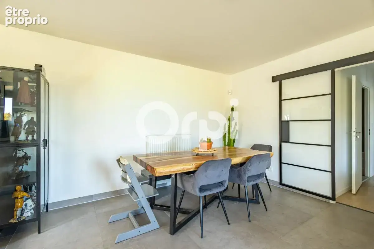 Appartement 5 pièces de 91m² avec Jardin de 50m², deux places de stationnement en sous sol - photo 3