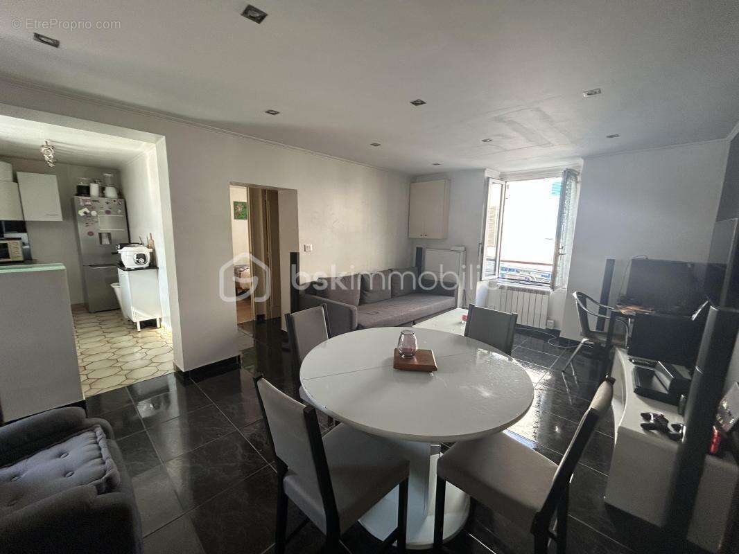 Appartement à VILLENEUVE-LE-ROI