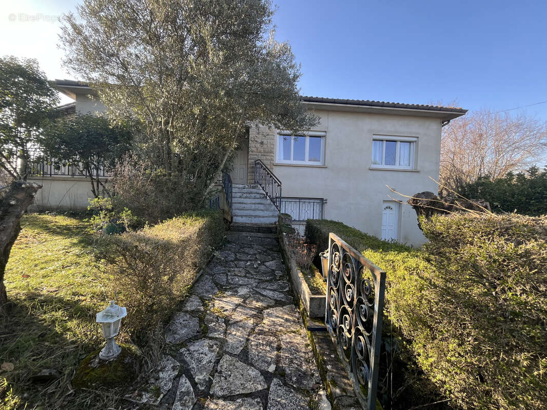 Maison à CAUSSADE