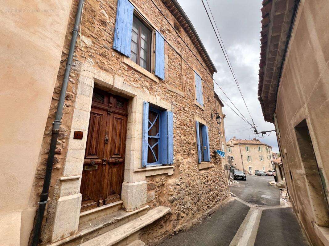 Maison 208 m² à Montouliers  - photo 2