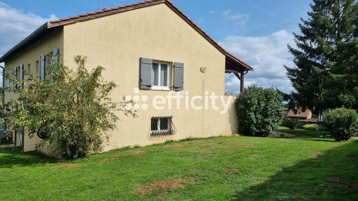 Maison à DONZY-LE-PERTUIS