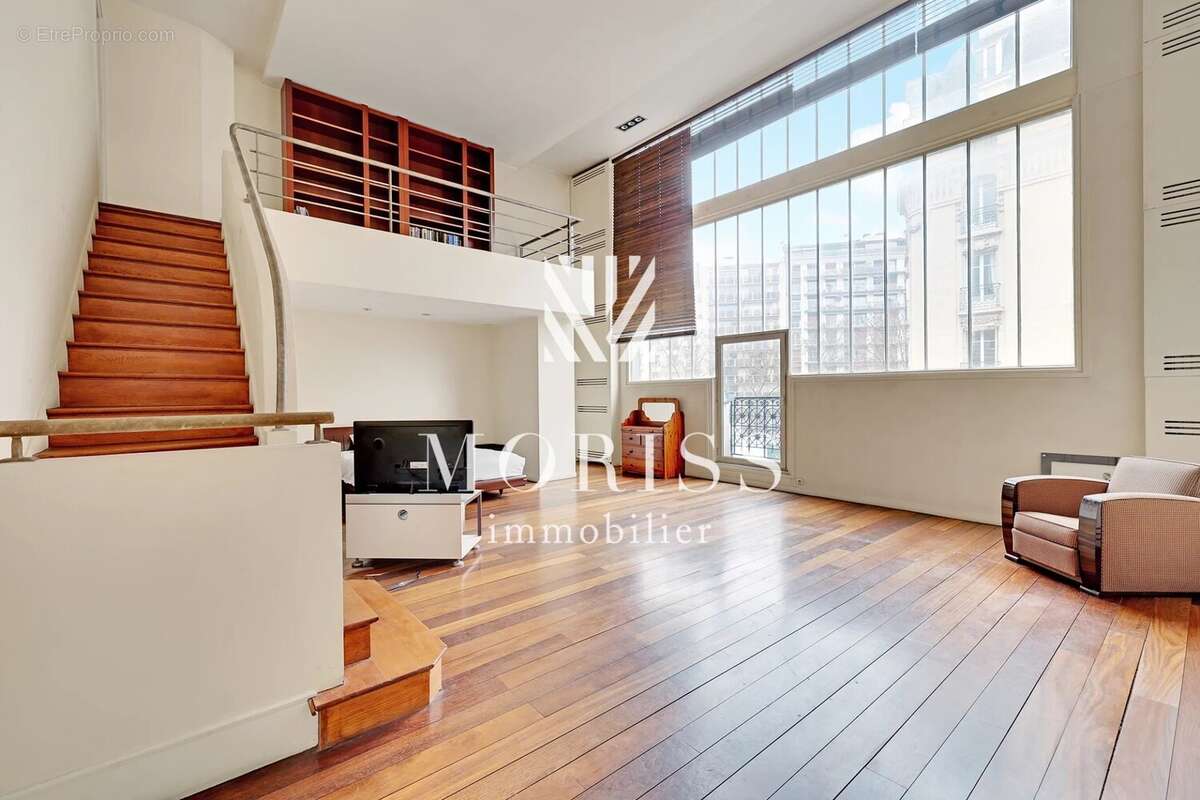 Appartement à PARIS-17E