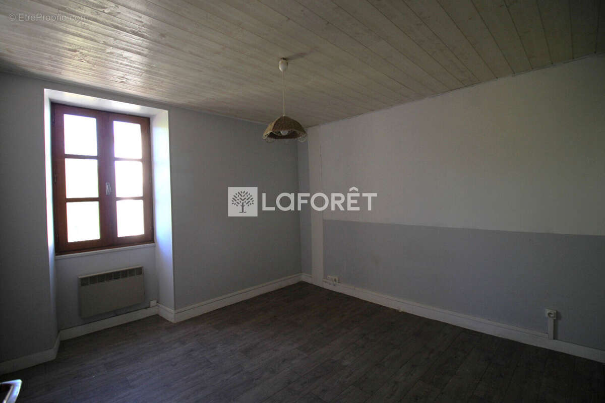 Maison en pierre Mareuil 3 pièces 52 m2 - Grange - Garage - Jardin - photo 9