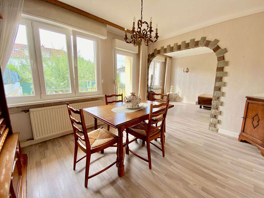 Maison à BOUZONVILLE