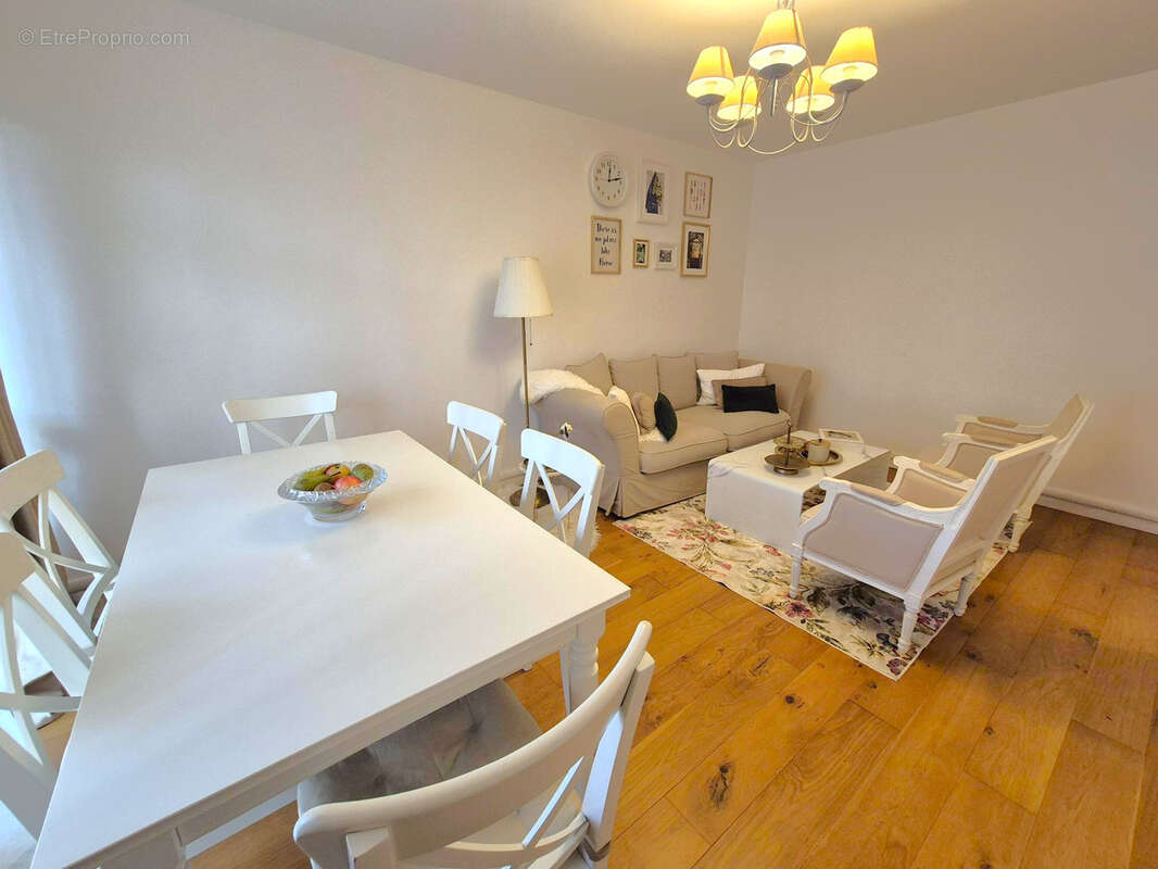 Appartement à VELIZY-VILLACOUBLAY