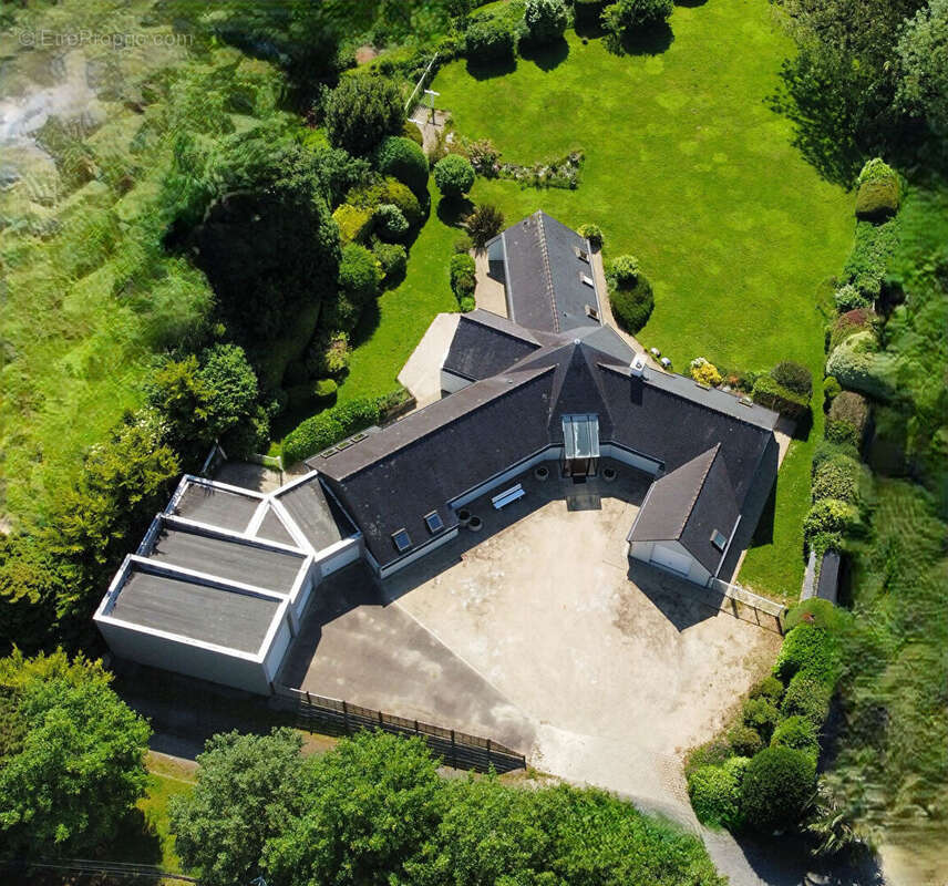 Maison 195m² à lampaul-guimiliau - photo 12