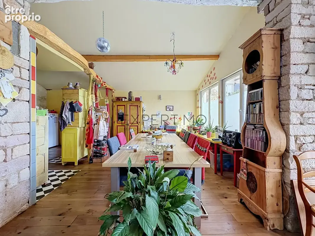 Maison d’artiste atypique de 190 m2   Un lieu unique et plein de caractère - photo 4