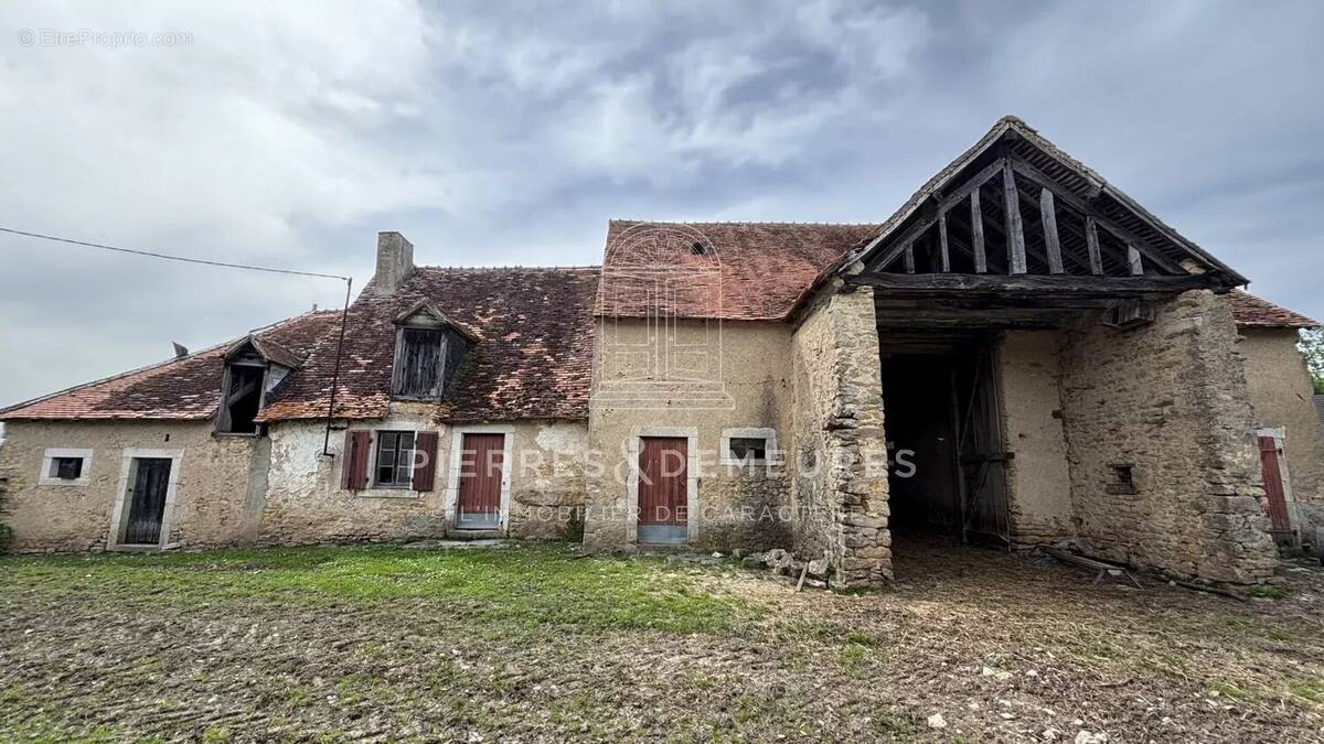 Maison à NEUVY-SAINT-SEPULCHRE