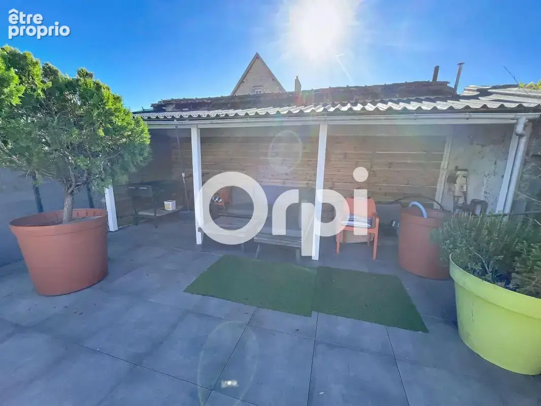 Achat maison Périgueux — Maison à vendre à Périgueux, Quartier Le Toulon : rénovée avec piscine, jardin et extension lumineuse - photo 14