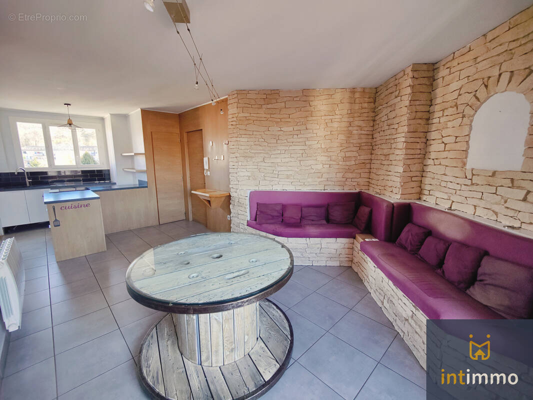 Appartement à BOURGOIN-JALLIEU