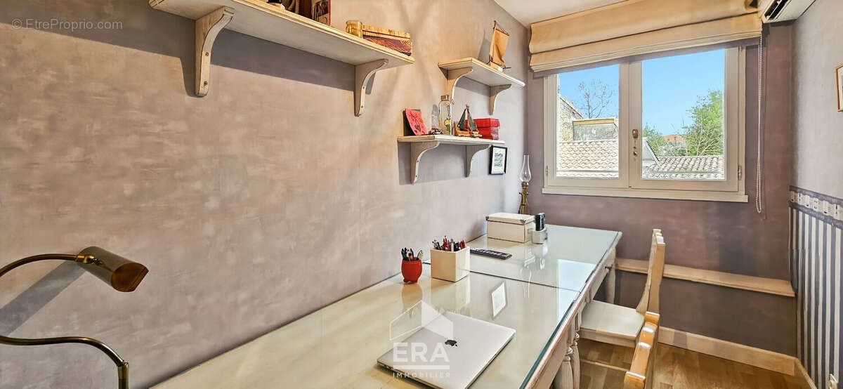 Maison à BLANQUEFORT