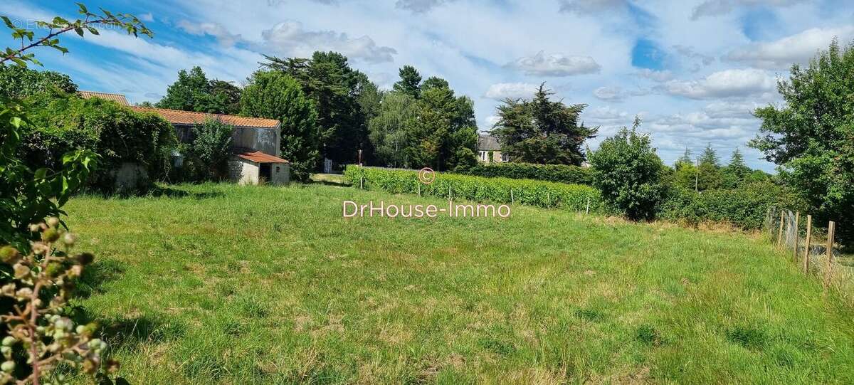 Terrain 675 m² à Rosnay  - photo 4