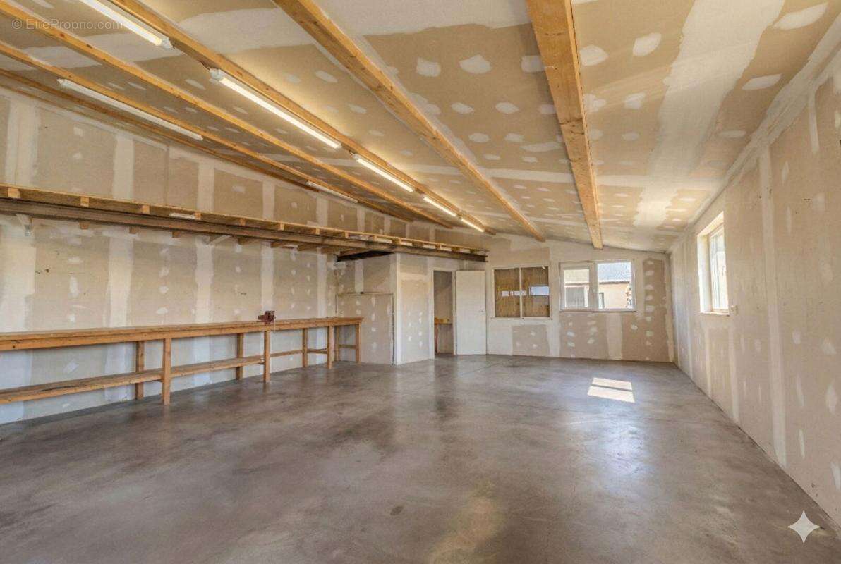Maison + revenu locatif + espace pro : un bien qui change les règles ! - photo 13