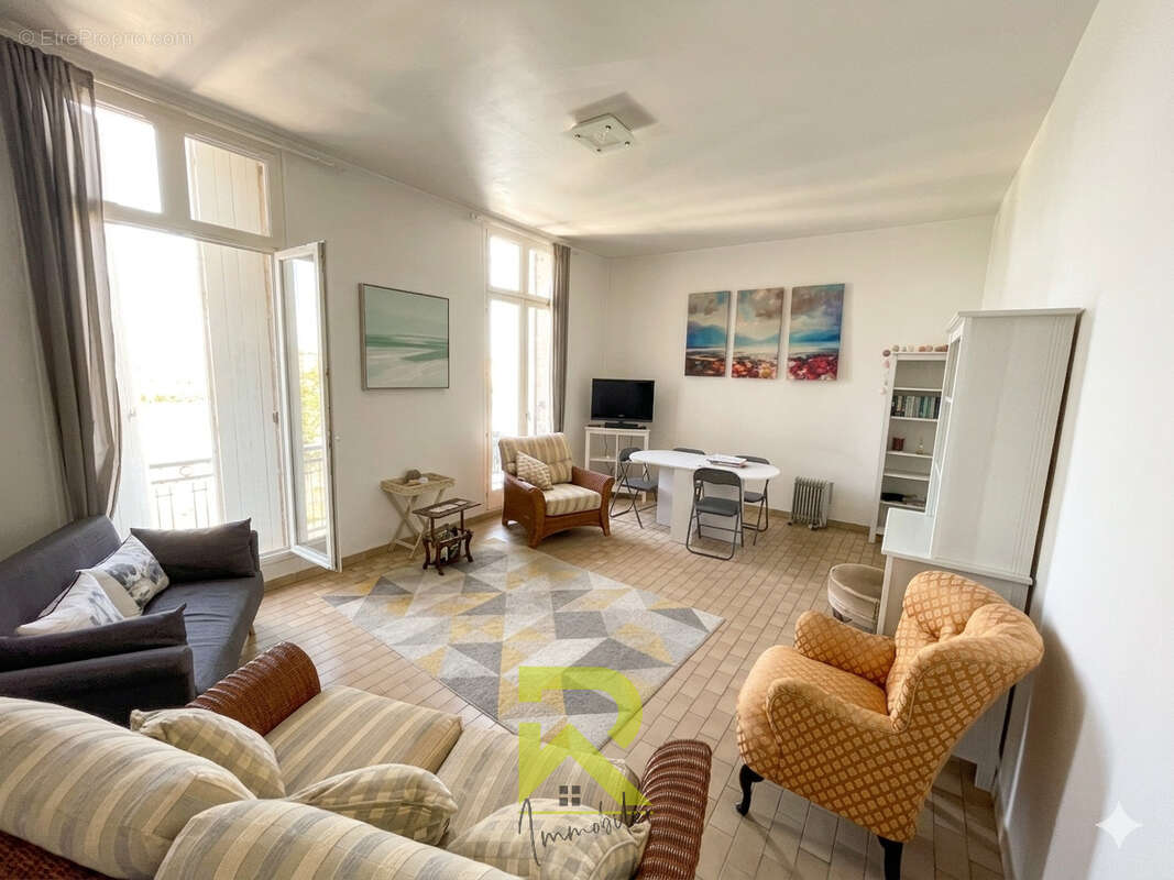 AGDE-Appartement avec vue sur l'Hérault-4 pièces - photo 2