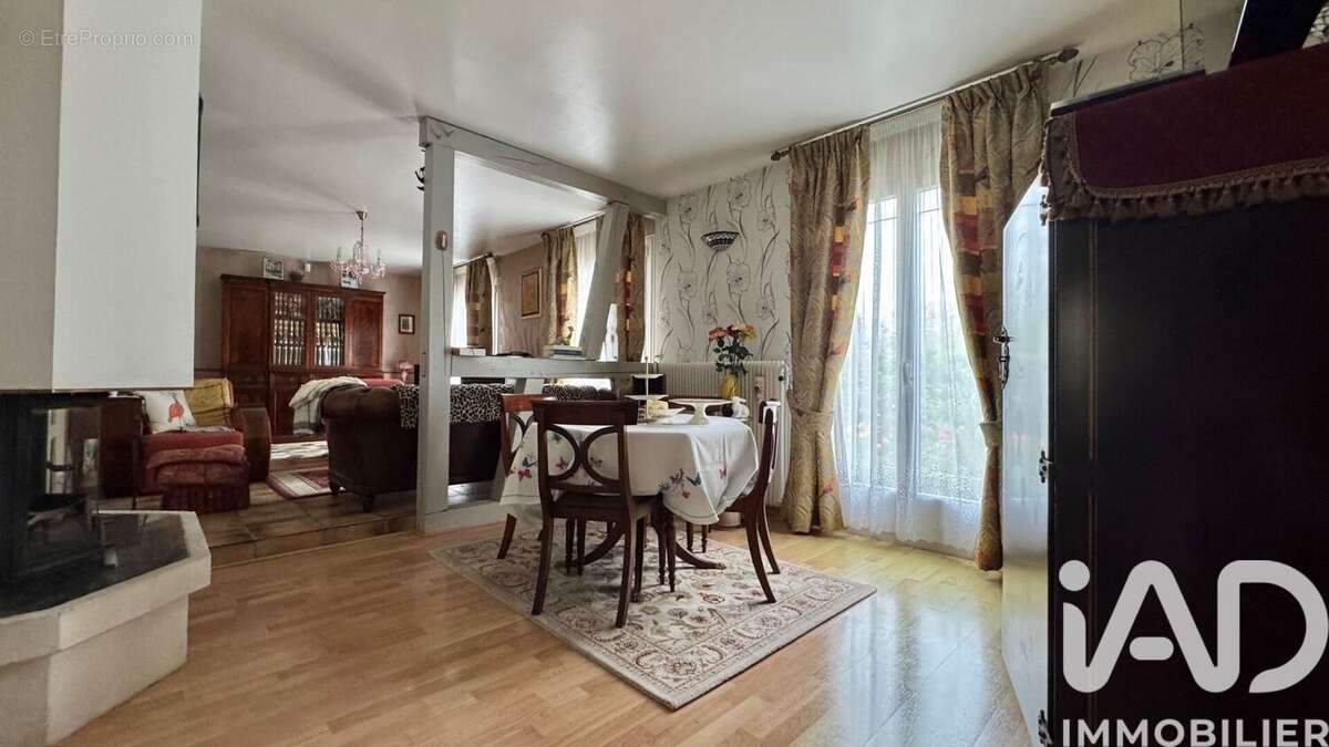 Maison 140 m² à Chatres  - photo 7