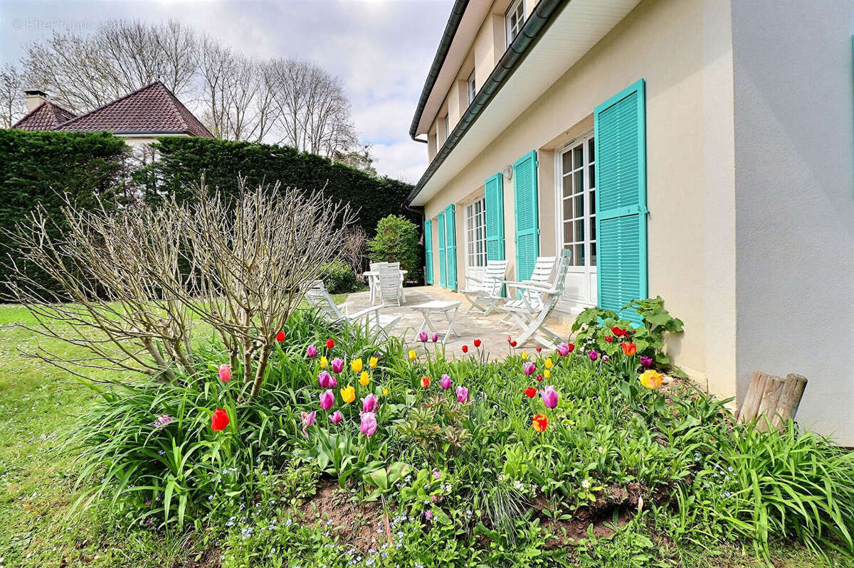 Maison à L'ETANG-LA-VILLE