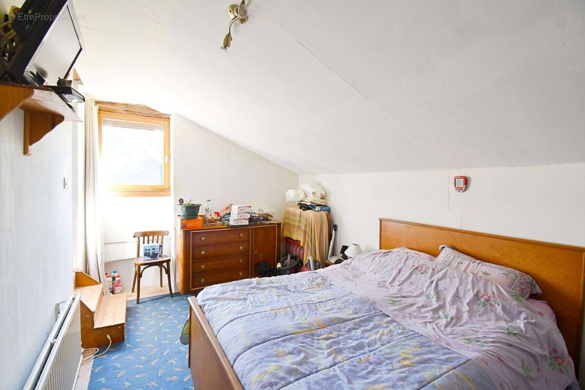 Maison à CUSSY-EN-MORVAN