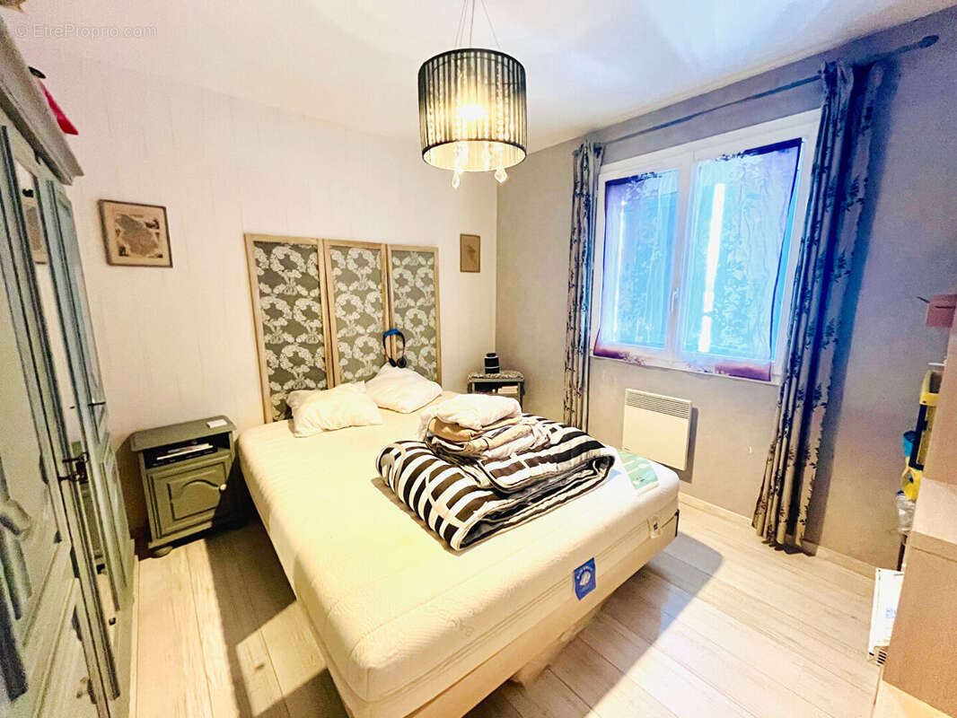 Maison T4 de plain-pied avec garage et piscine à vendre à Gujan-Mestras, quartier Meyran - photo 12