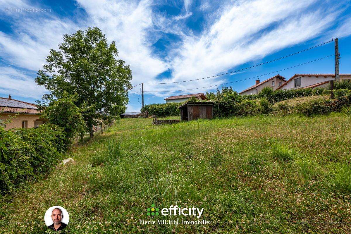 Terrain 548 m² à Brullioles  - photo 5