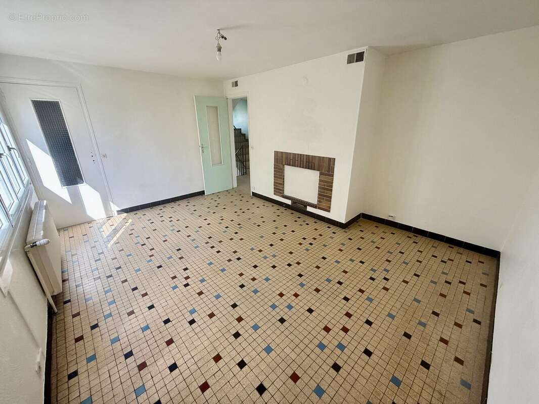Maison à CUPERLY