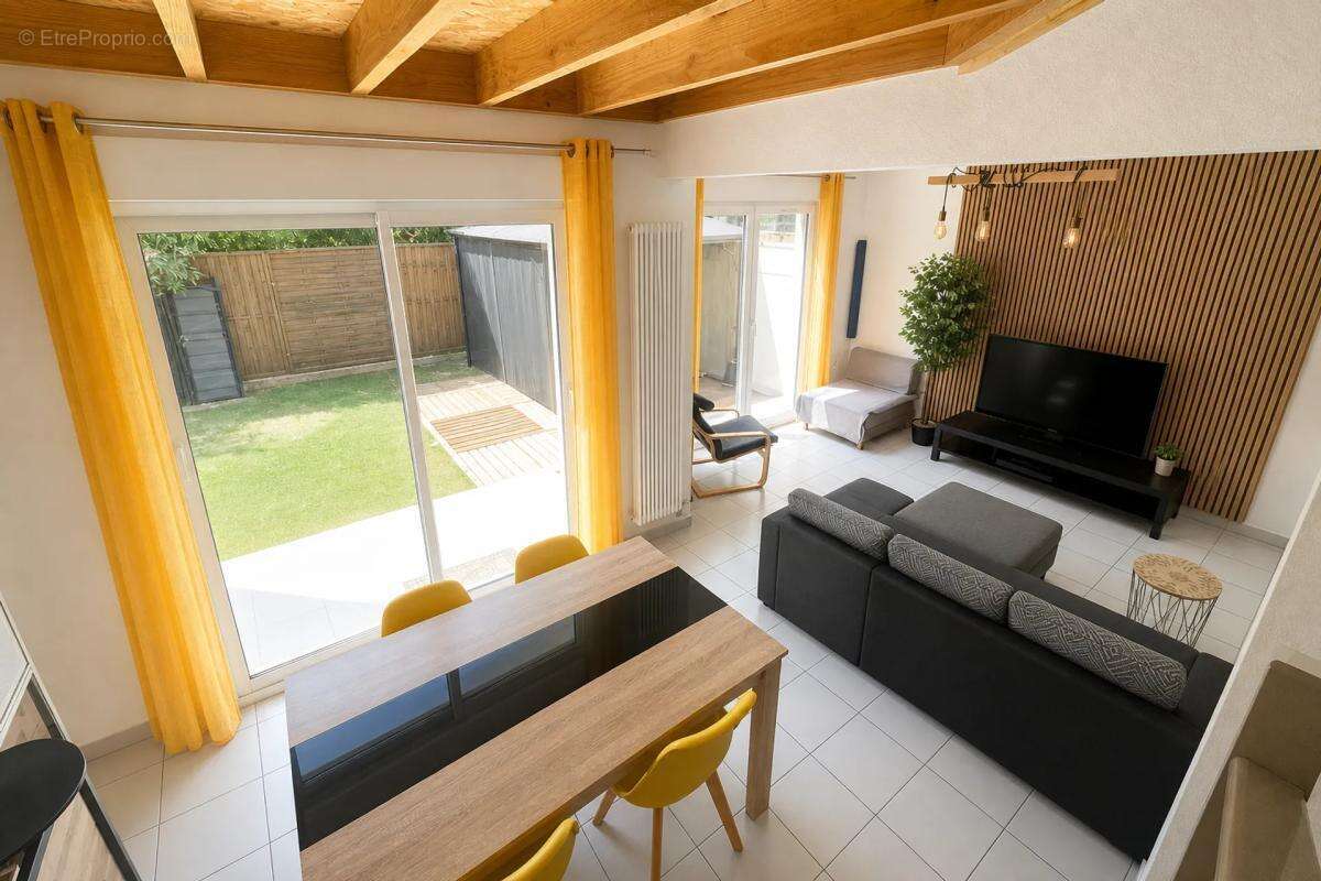 Maison à NIMES