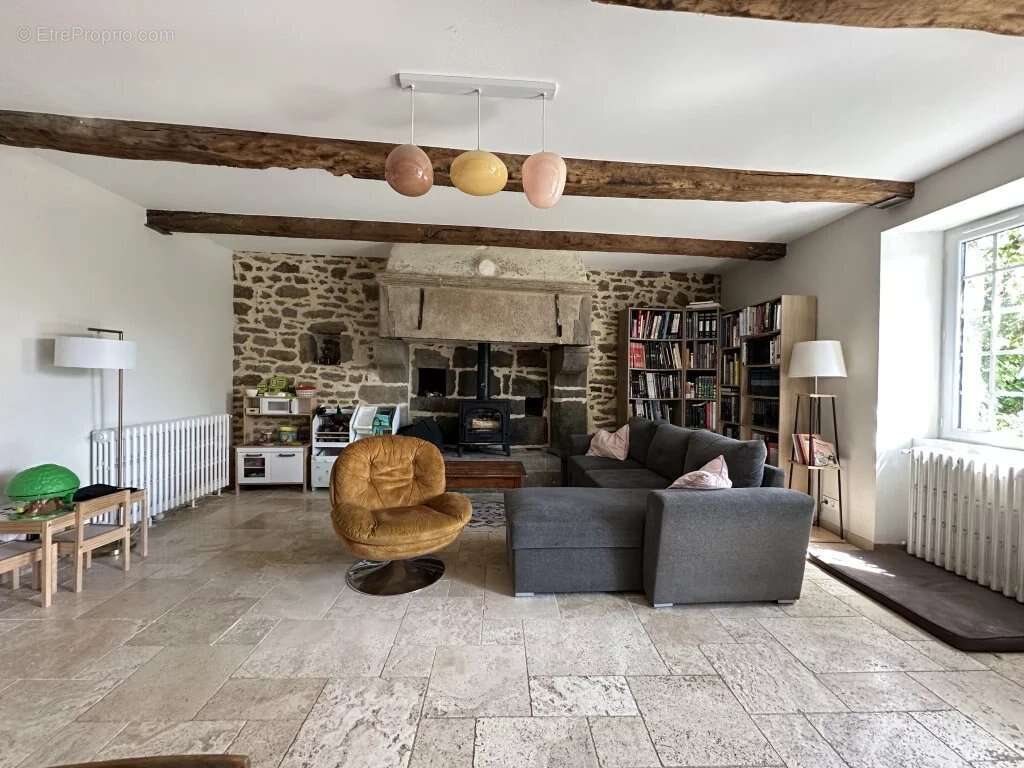Maison en pierres bourg la vicomte sur rance - photo 4