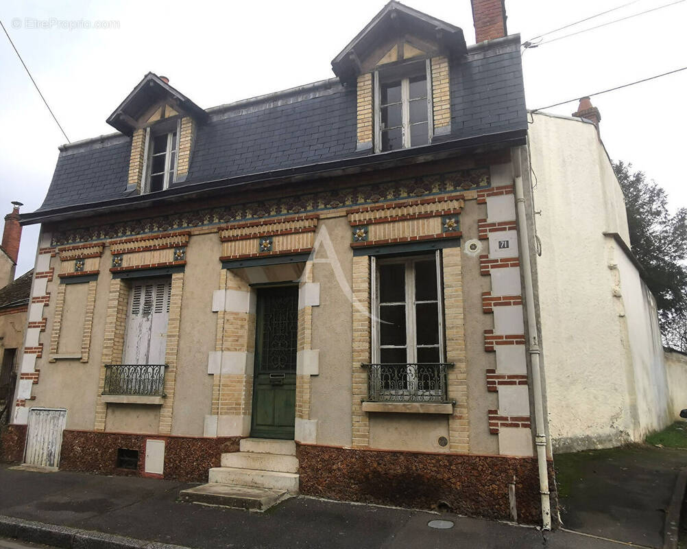 Maison à CHATEAUNEUF-SUR-LOIRE