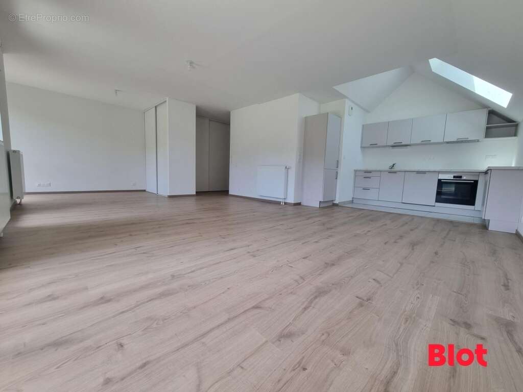 Appartement à PACE
