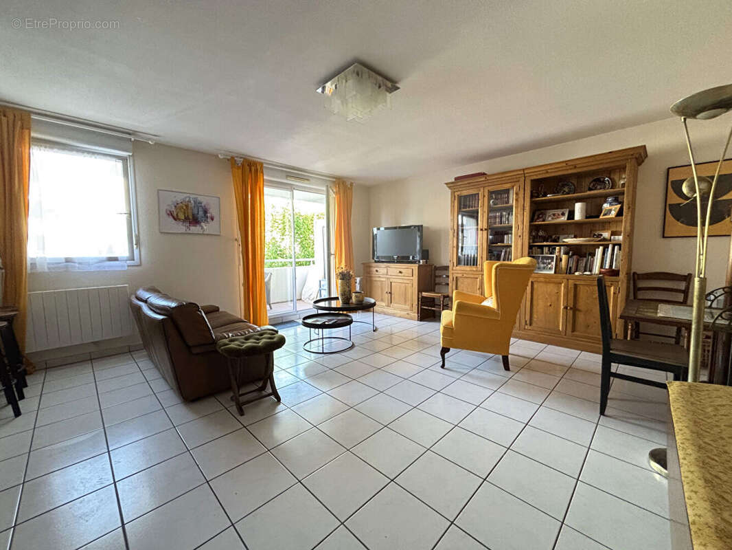 Gare de Bordeaux - Appartement T3 - photo 3