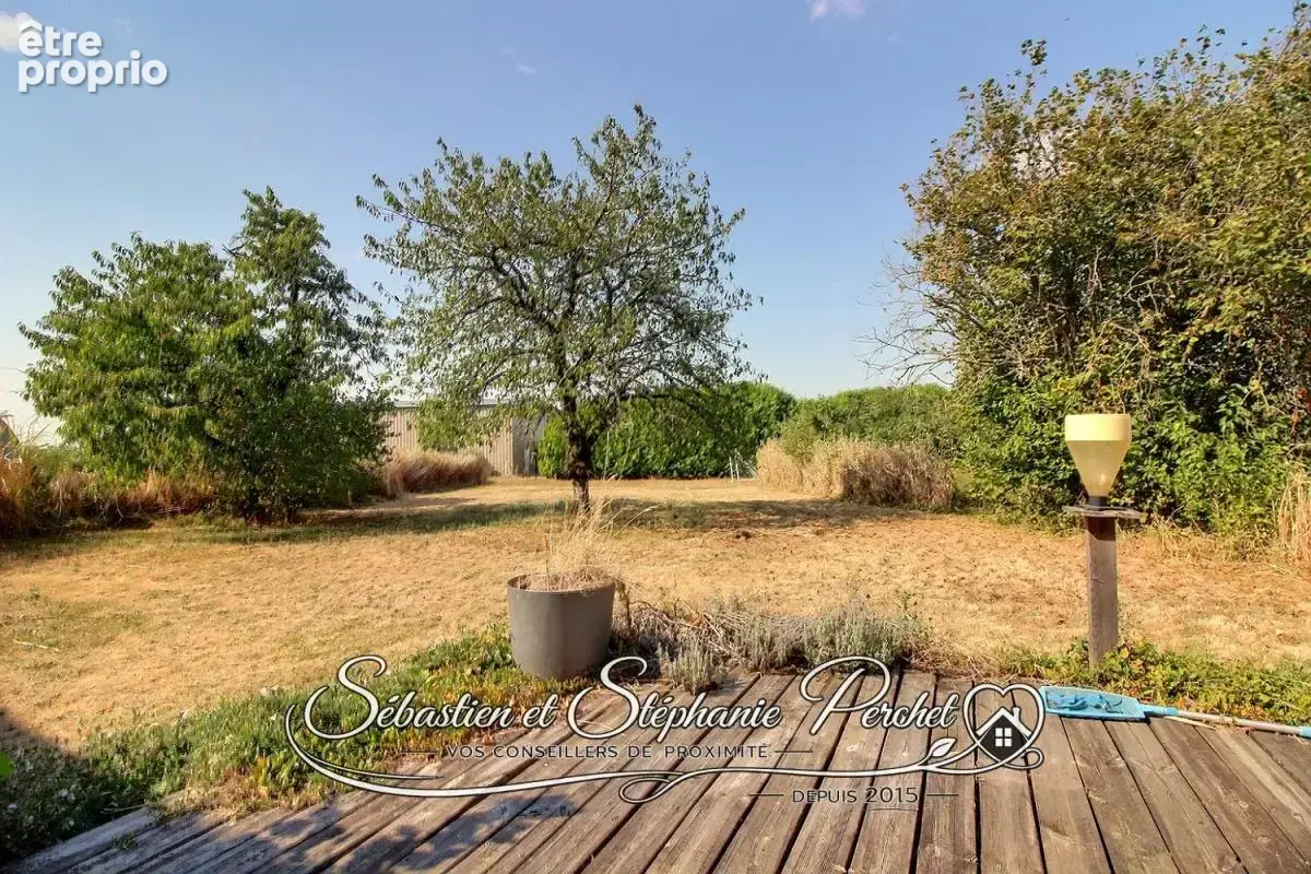 EXCLUSIVITÉ ? Maison en pierre ? 5 chambres, bureau, garage et grande grange ? Villamblain (45310) - photo 2