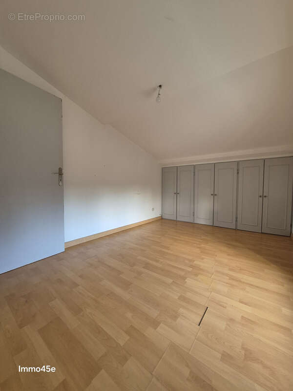 Maison à BEAUMONT-MONTEUX