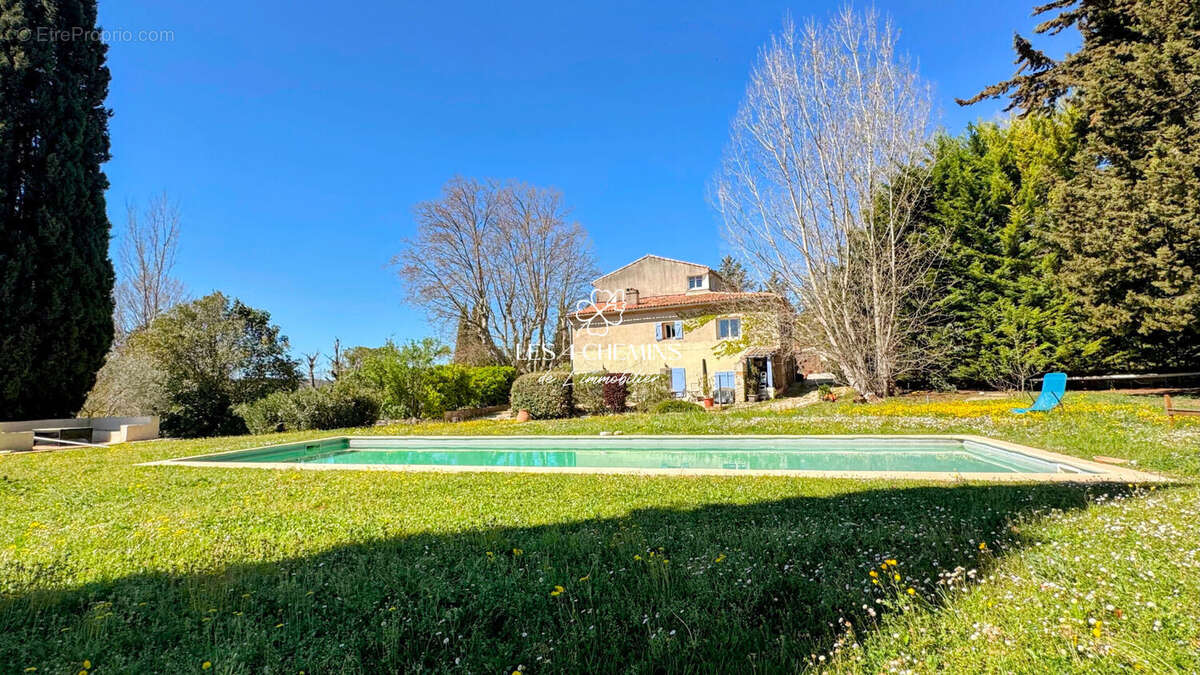 Appartement à LE THOLONET