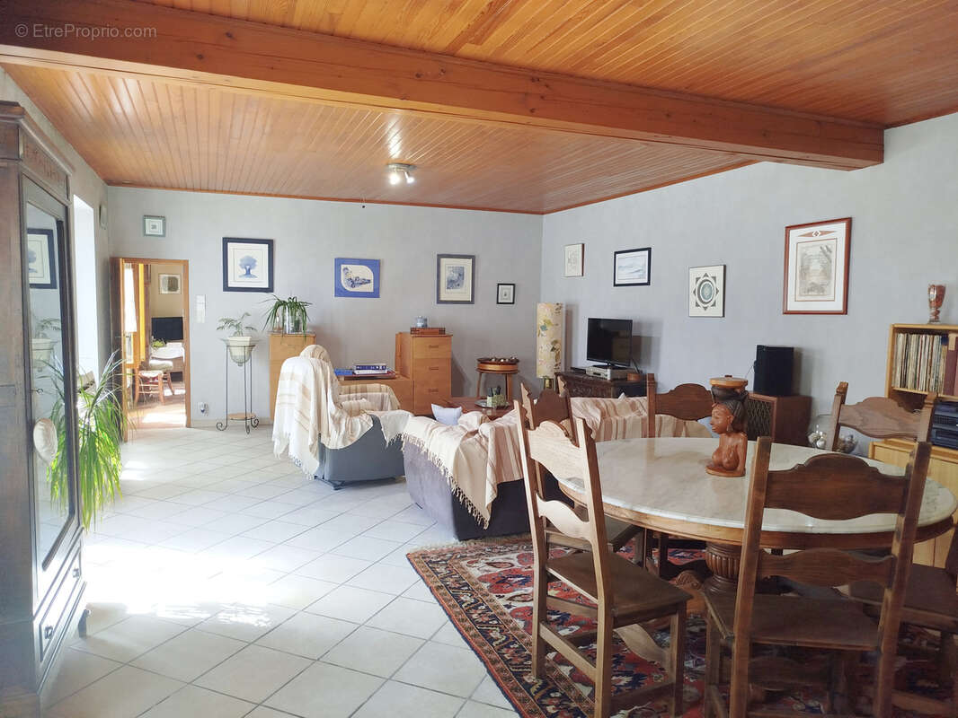 Maison à SOUSSAC